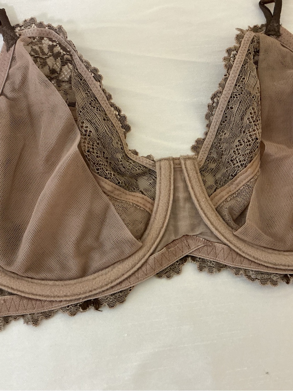 Wacoal 65191 Embrace Lace Bra 32DD - Picture 5 of 7